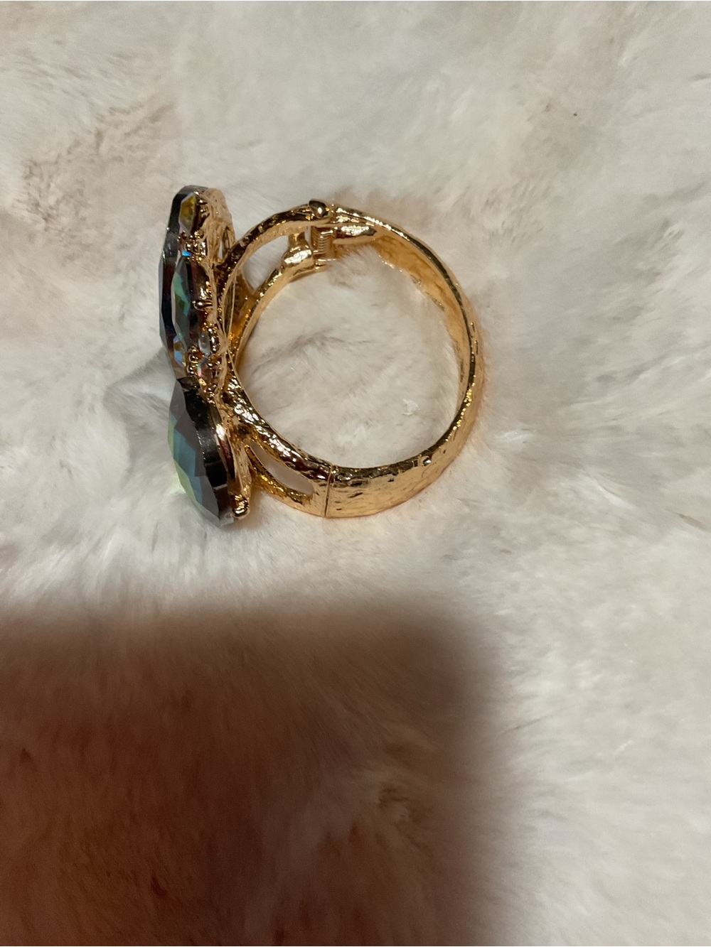 Gorgeous Iridescent Multicolor Crystal Statement Cuff Bracelet - Women Jewelry - Picture 3 of 4